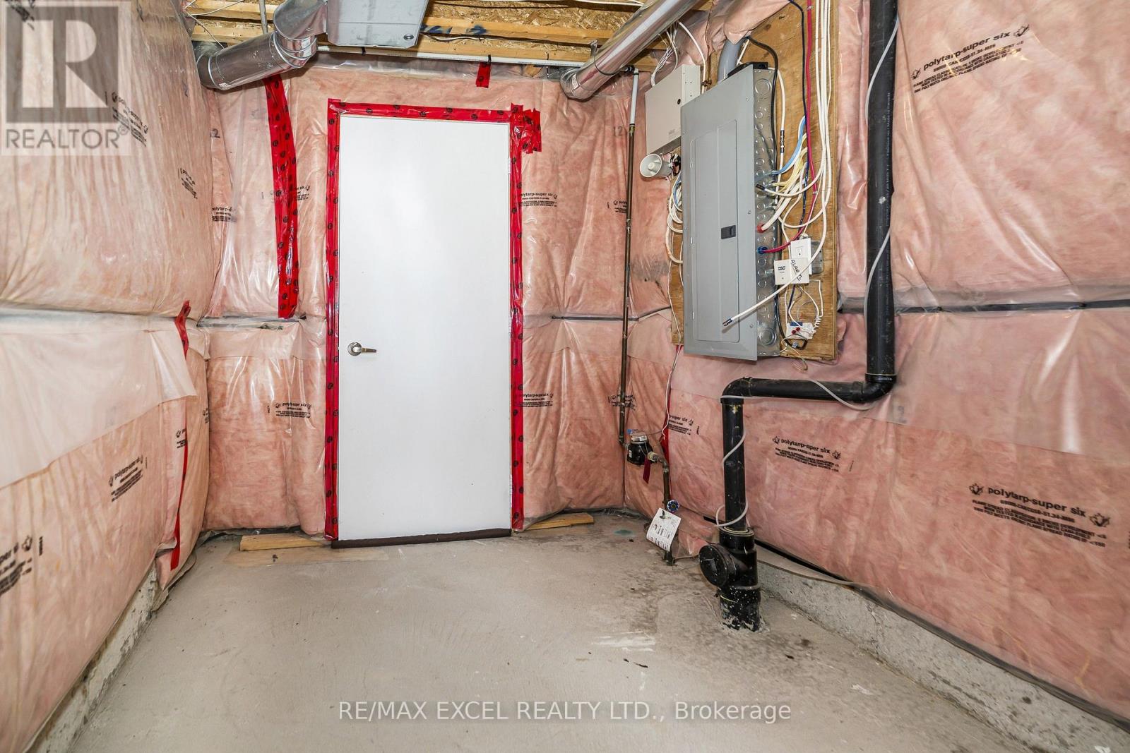 129 LEWIS HONEY DRIVE - 22