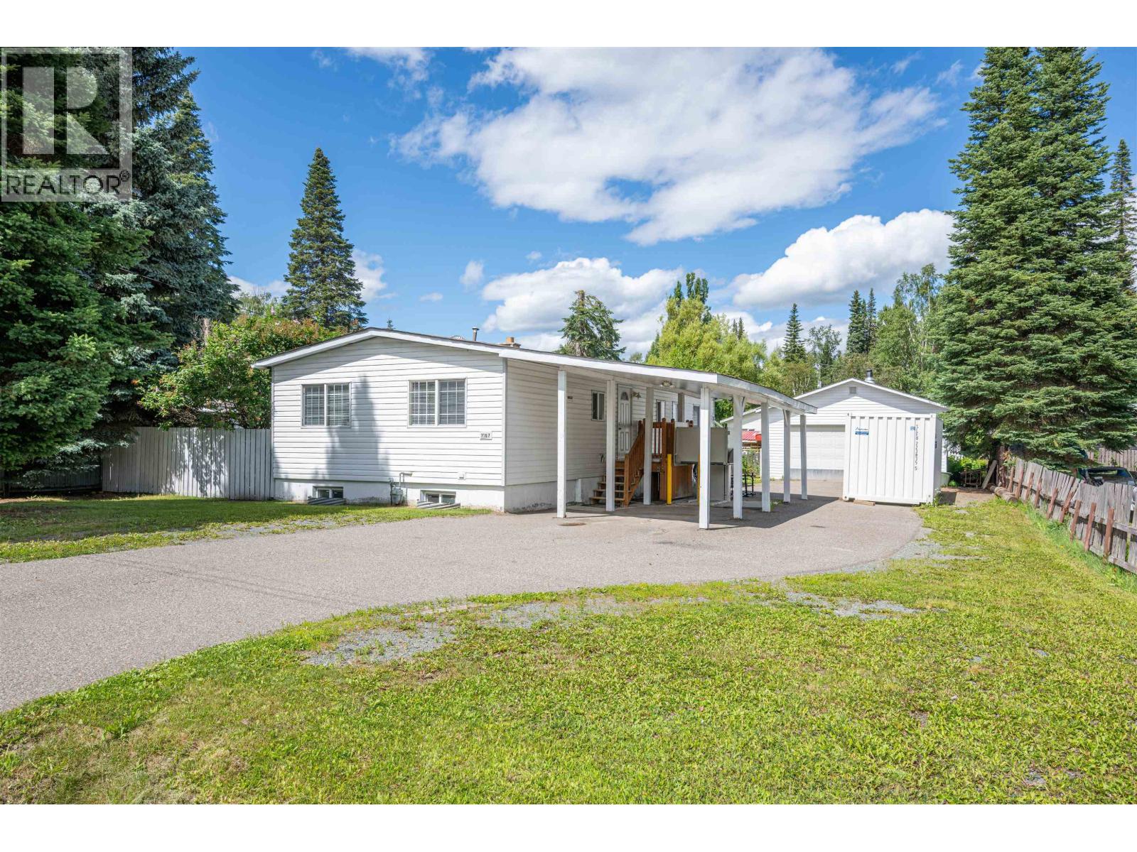 7167 KENNEDY CRESCENT - 1