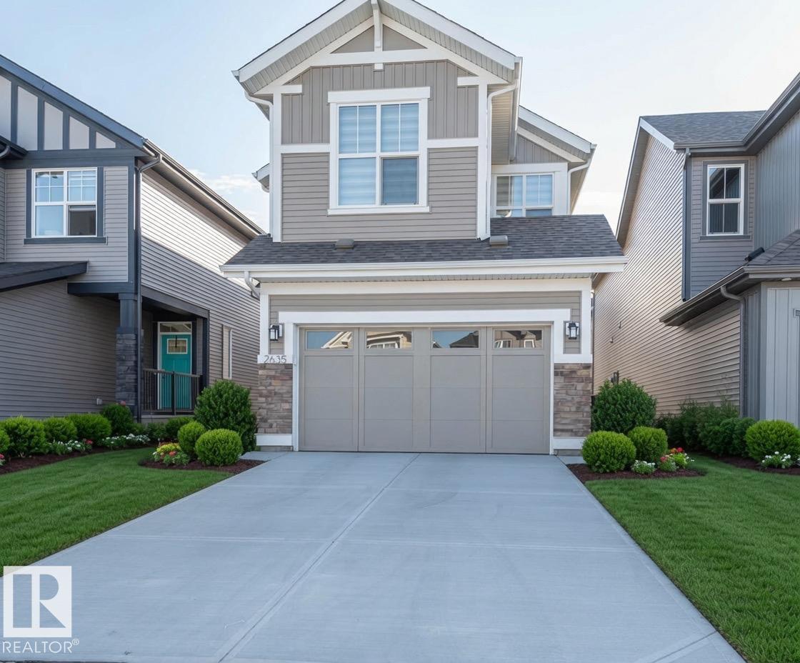 2635 DONAGHEY CR SW - 1
