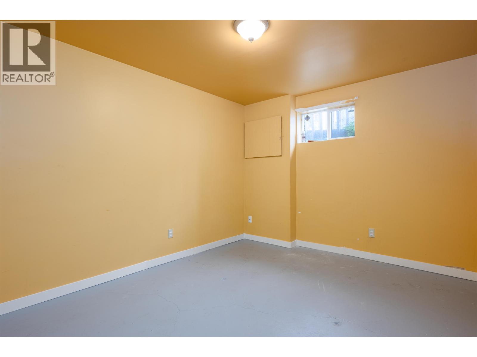 7167 KENNEDY CRESCENT - 29