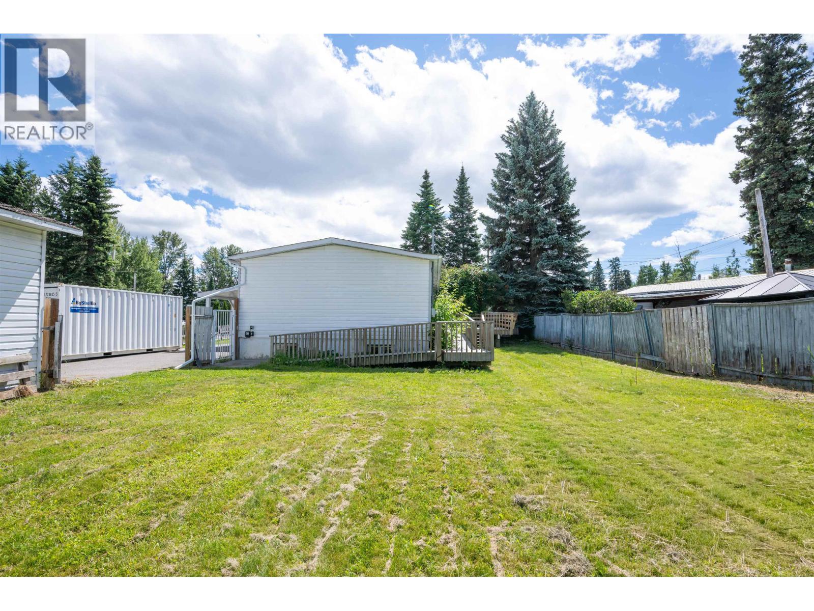 7167 KENNEDY CRESCENT - 35