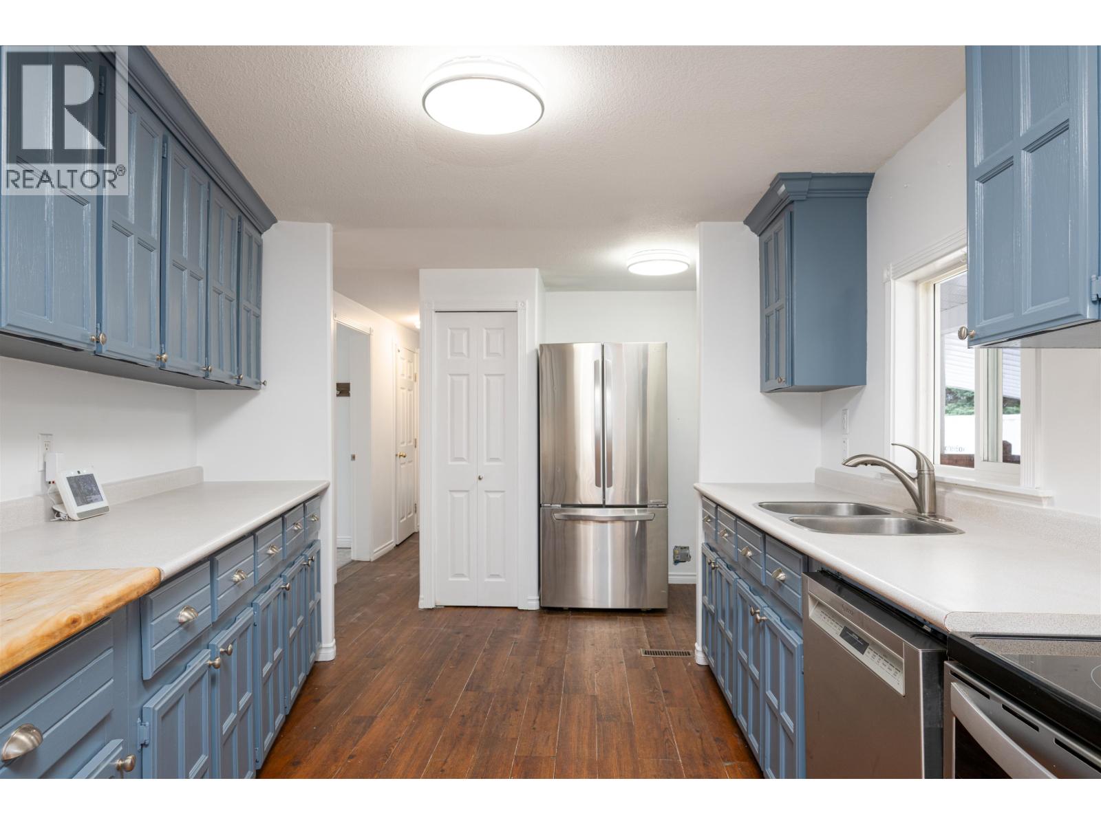 7167 KENNEDY CRESCENT - 7