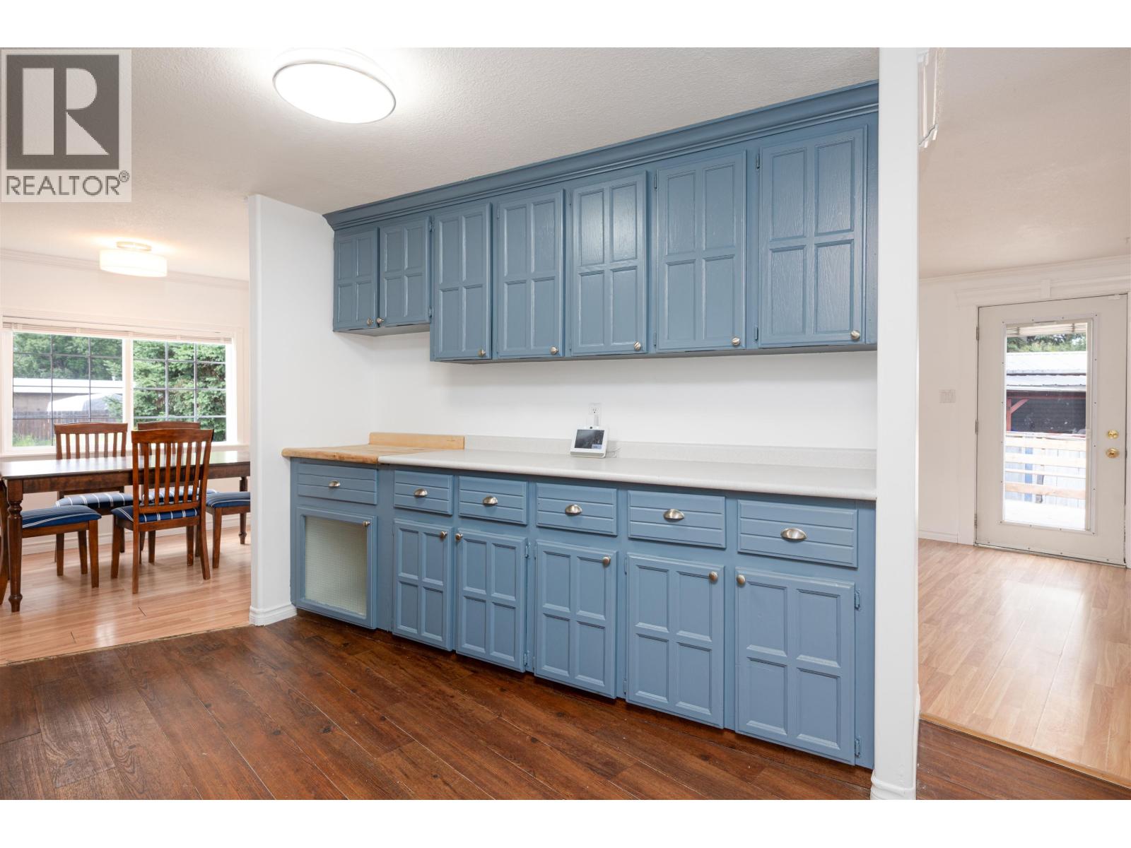7167 KENNEDY CRESCENT - 8