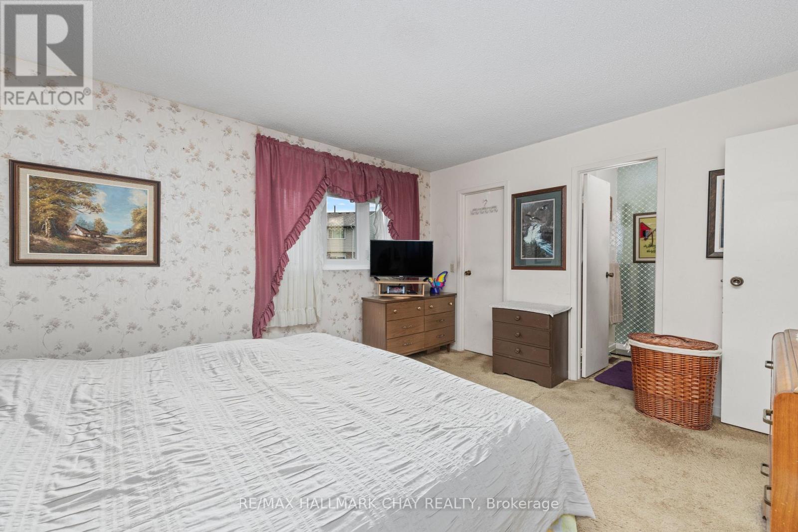 125 ROYAL PALM DRIVE - 25