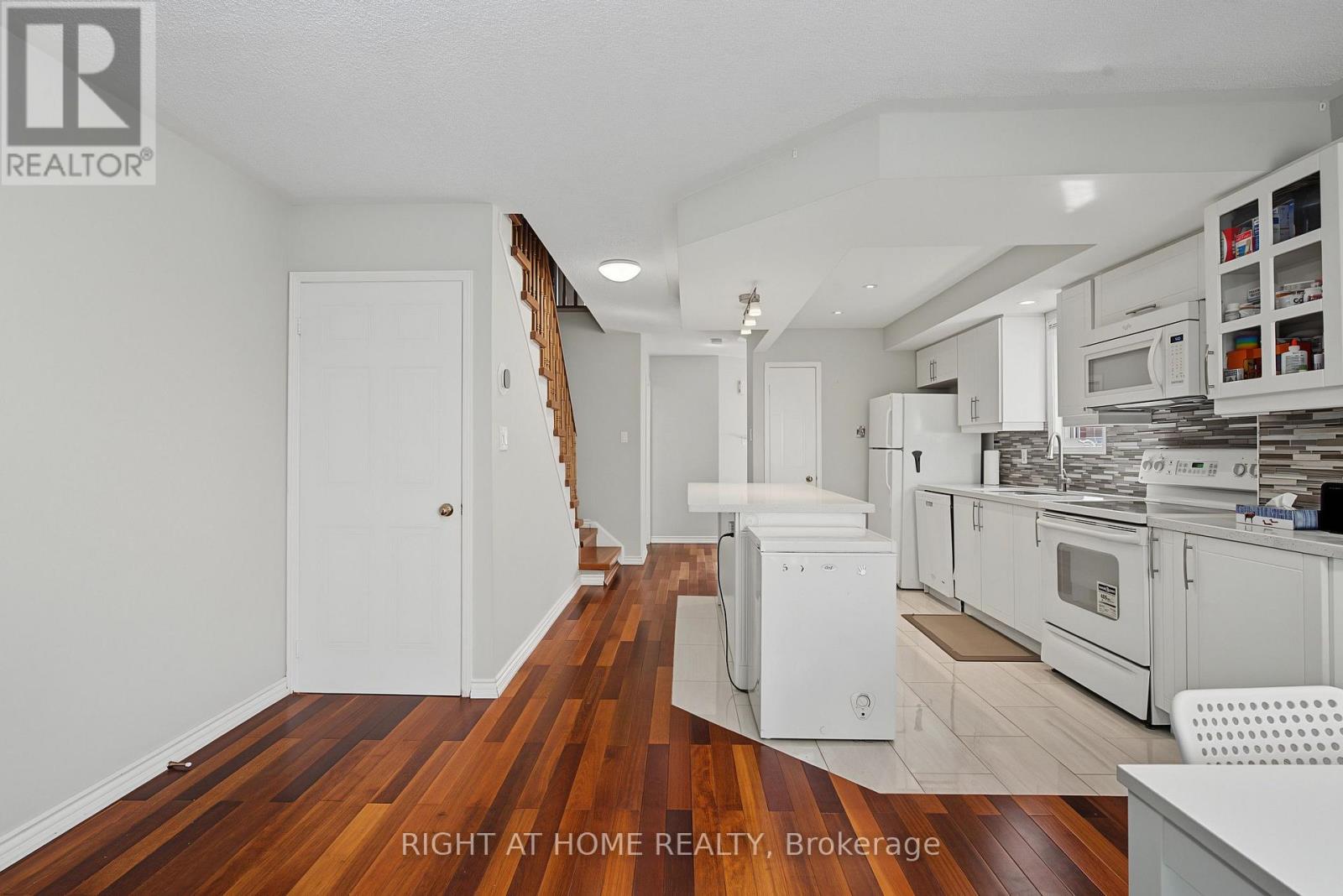 5531 WHISTLER CRESCENT - 20