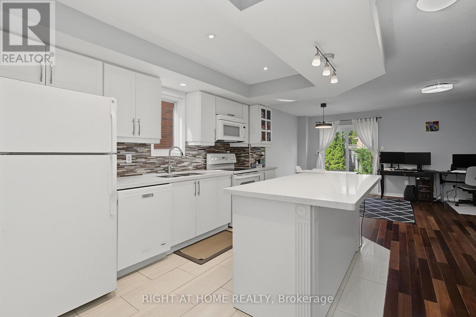 5531 WHISTLER CRESCENT - 28