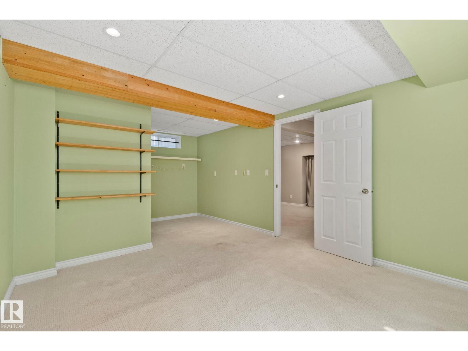 2409 47 ST NW — photo 27