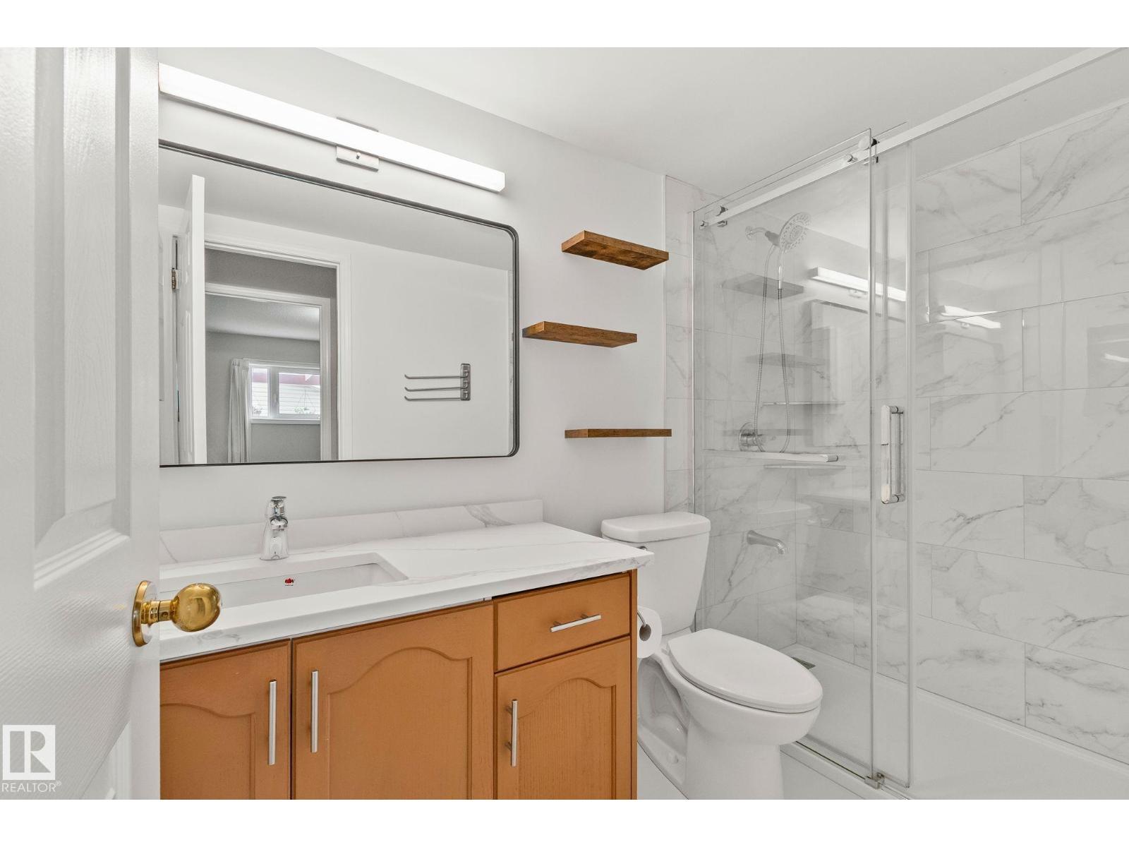 2409 47 ST NW — photo 17