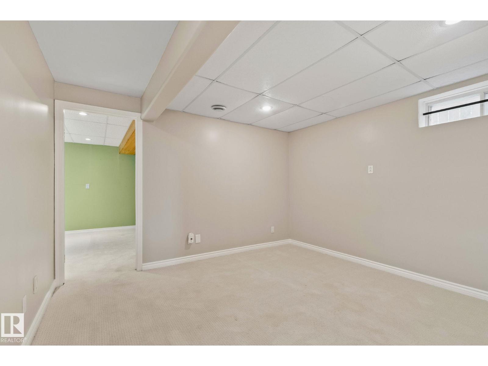 2409 47 ST NW — photo 22