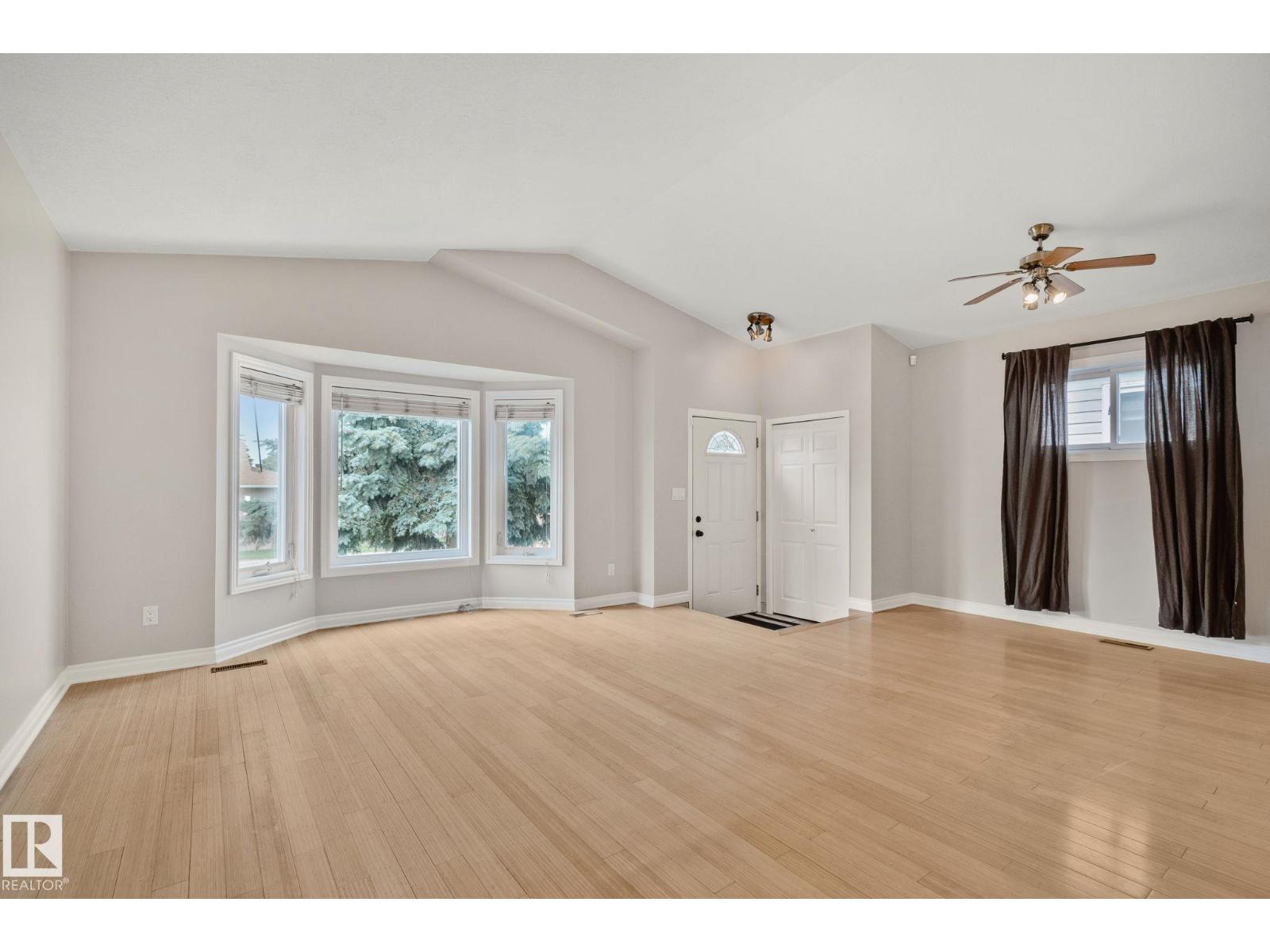 2409 47 ST NW - photo 2
