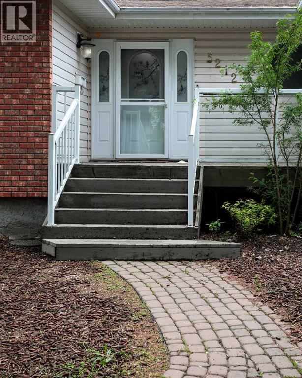 5212 43 Avenue - 29