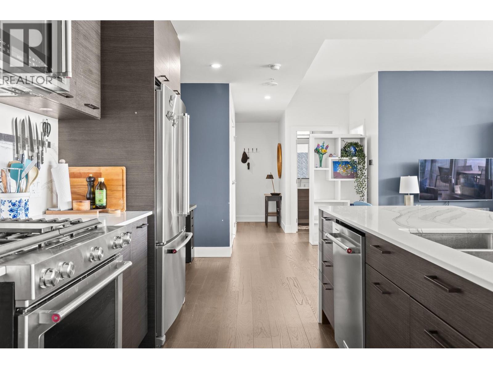 1904 1191 Sunset Drive, Kelowna