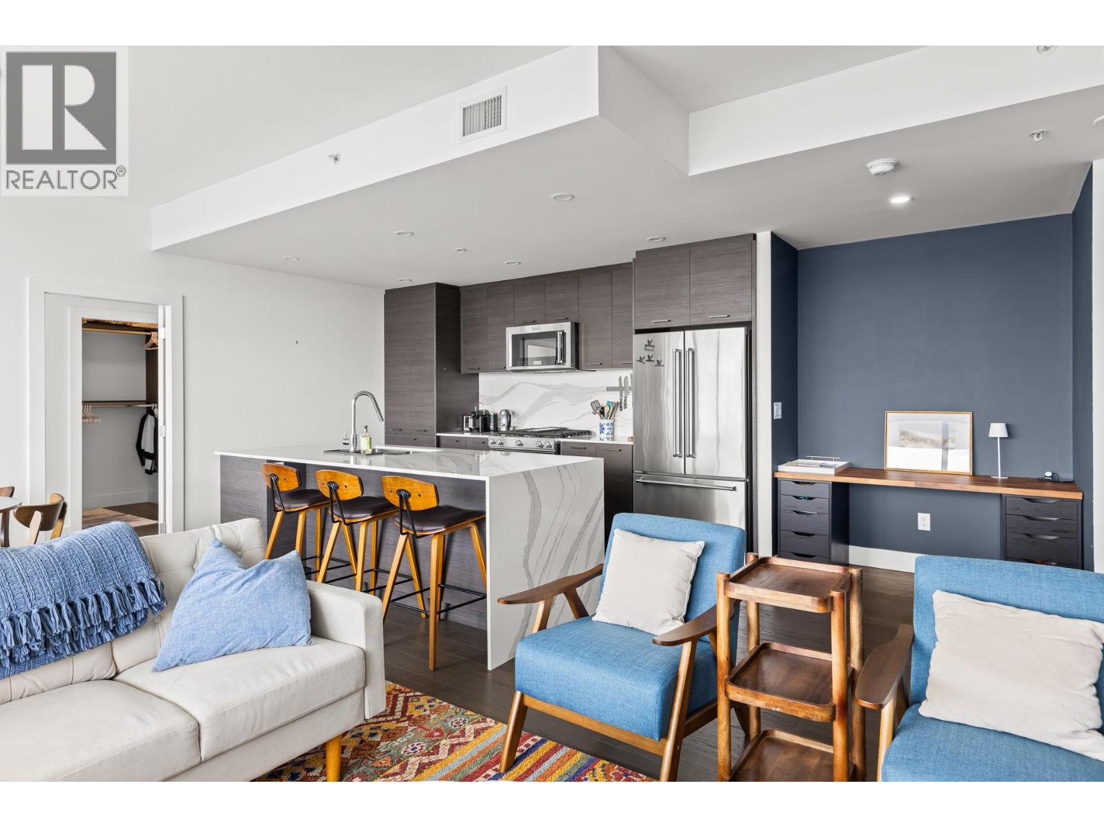 1904 1191 Sunset Drive, Kelowna