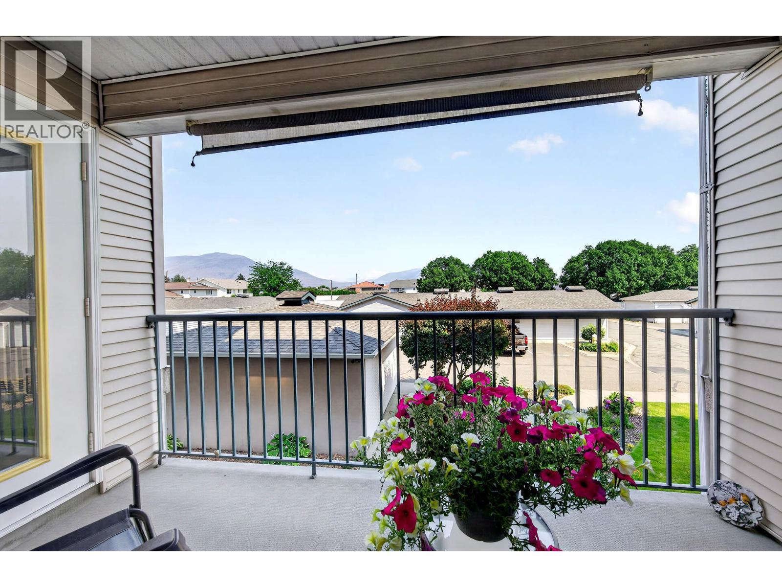 #212 860 Nicolani Drive - 16