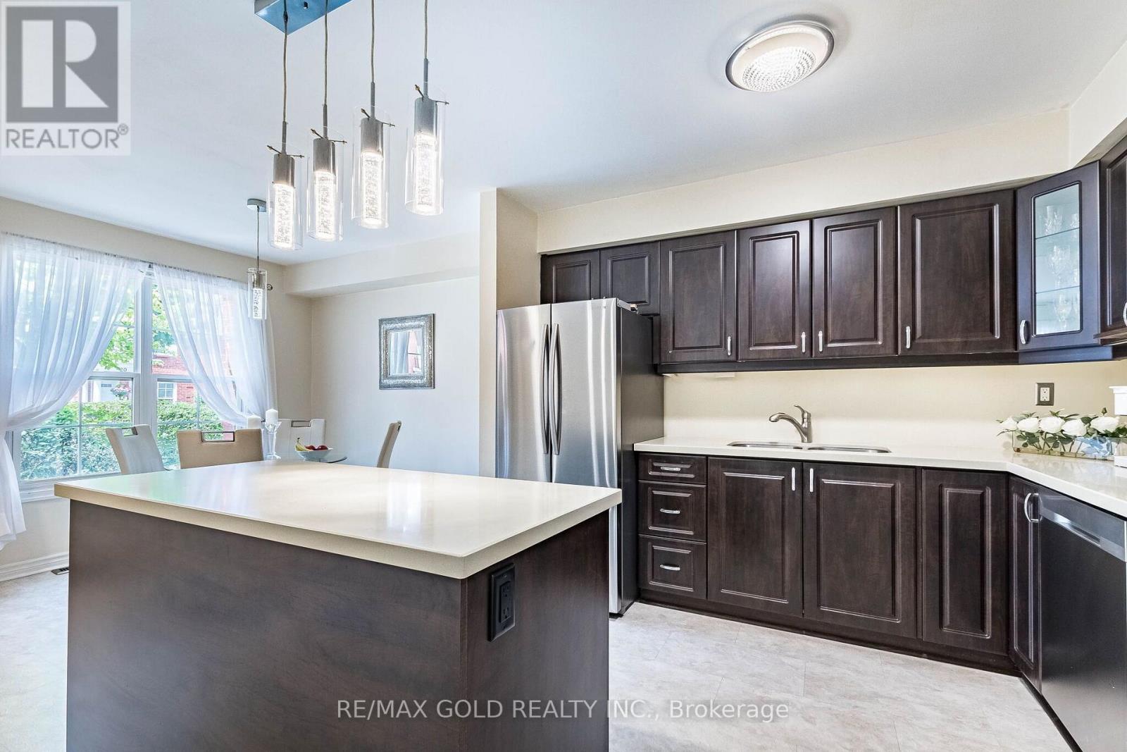 #34 34 STORNWOOD COURT - 10