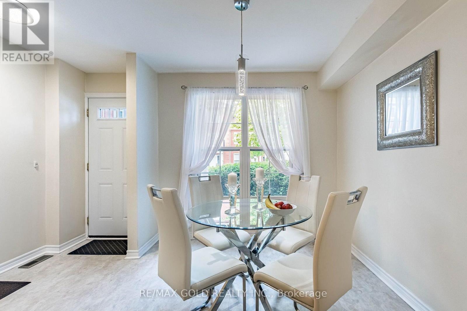 #34 34 STORNWOOD COURT - 11