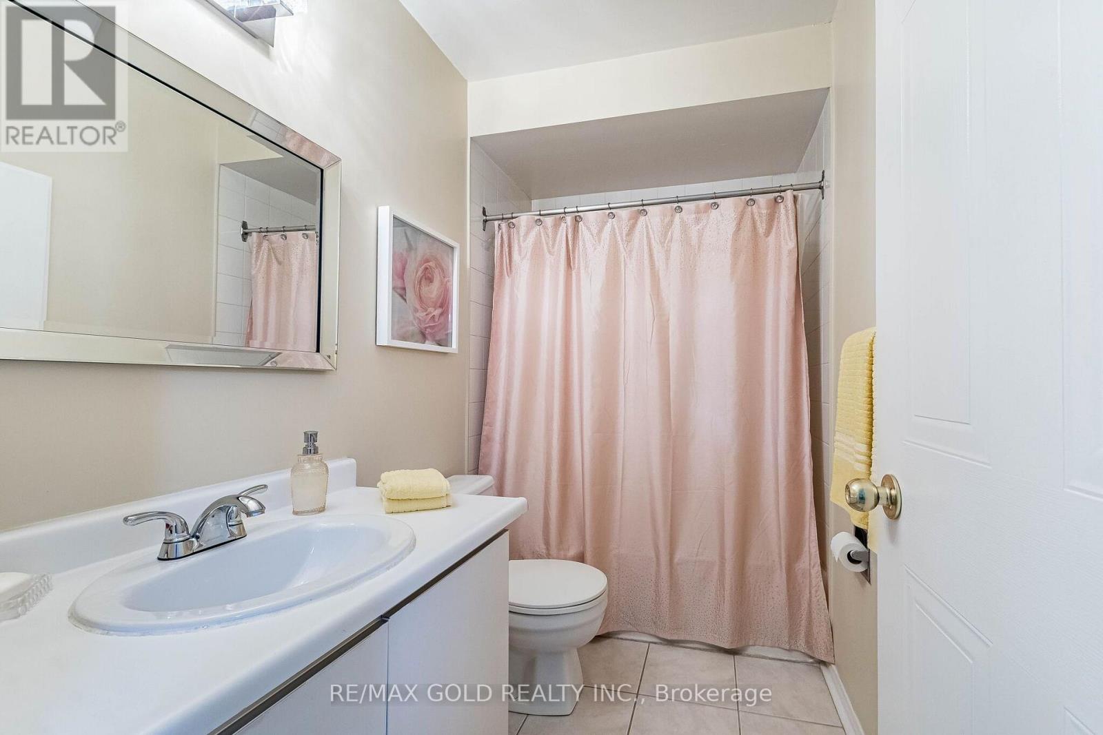 #34 34 STORNWOOD COURT - 29