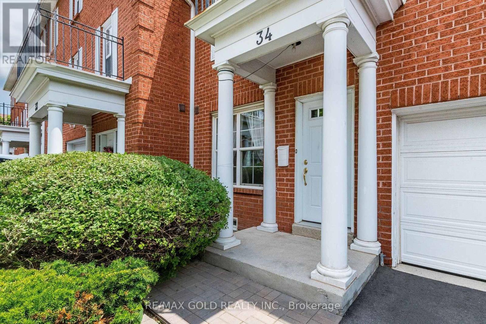 #34 34 STORNWOOD COURT - 3