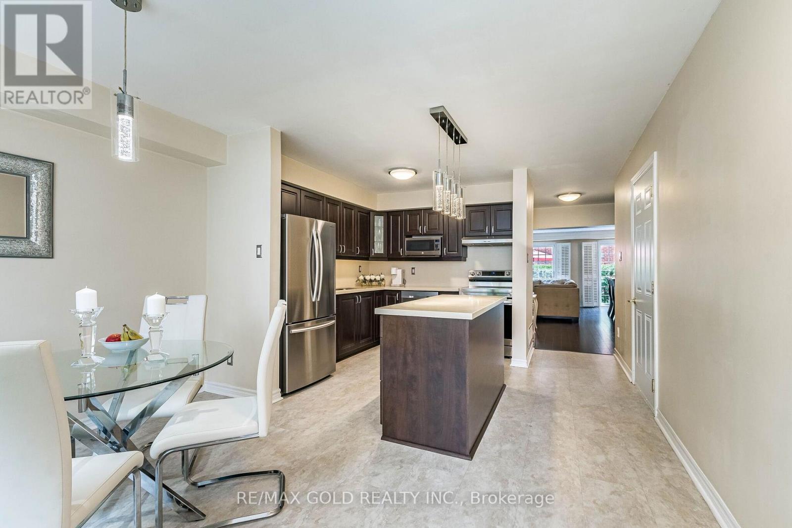 #34 34 STORNWOOD COURT - 5