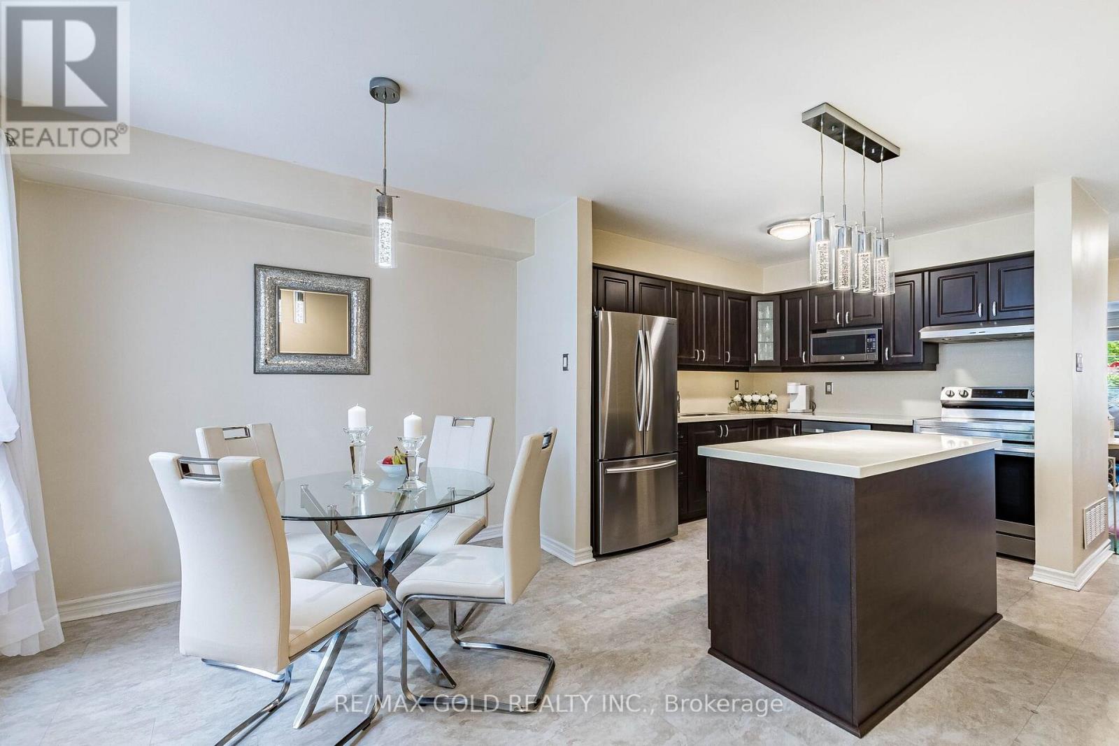 #34 34 STORNWOOD COURT - 6