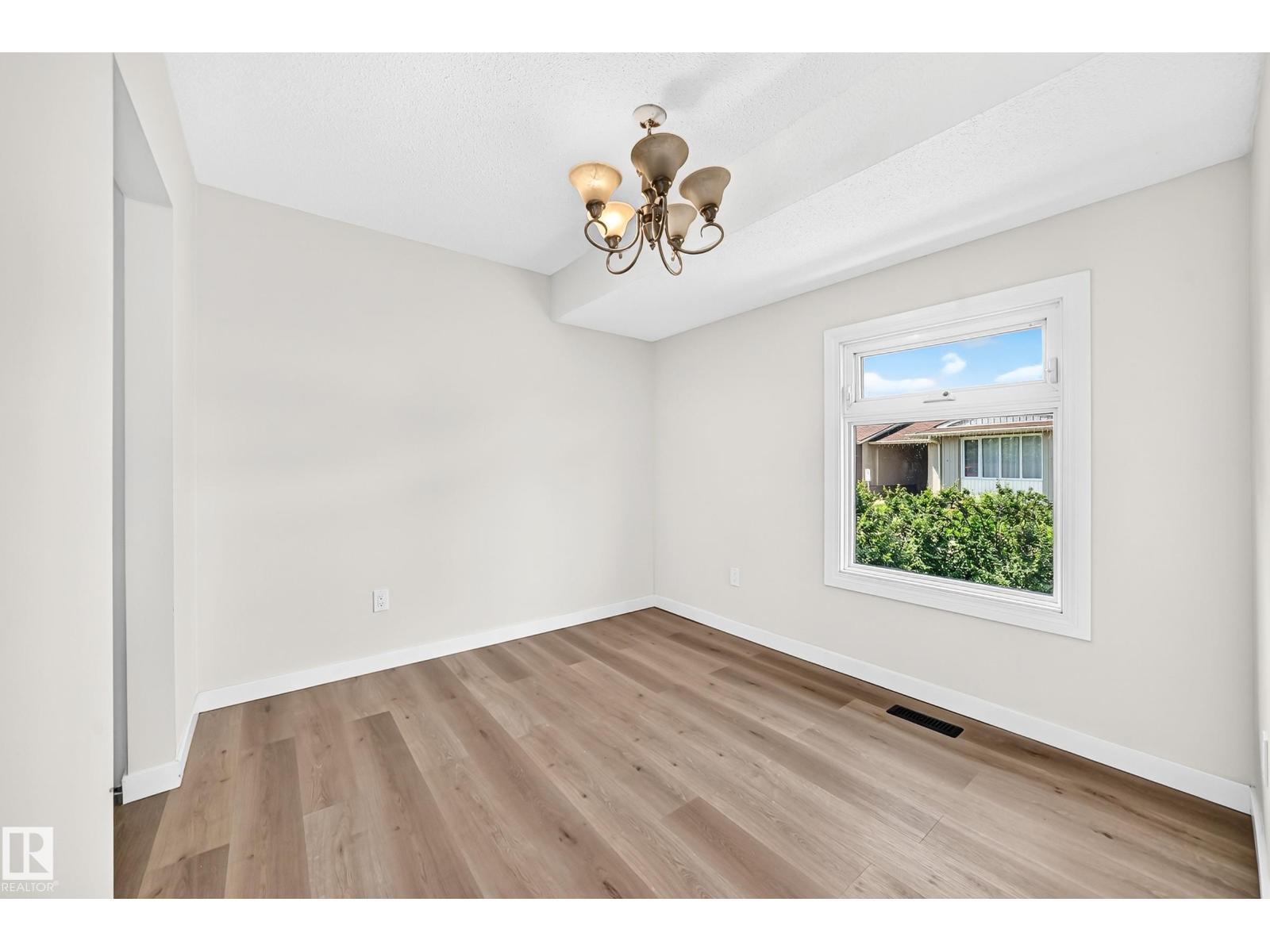 13835 114 ST NW - 11