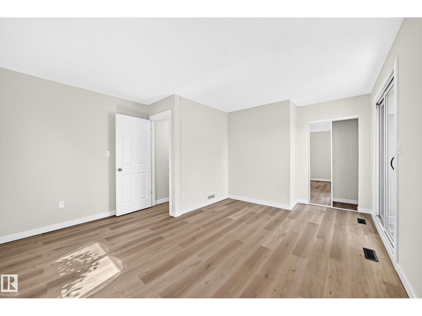 13835 114 ST NW - 25