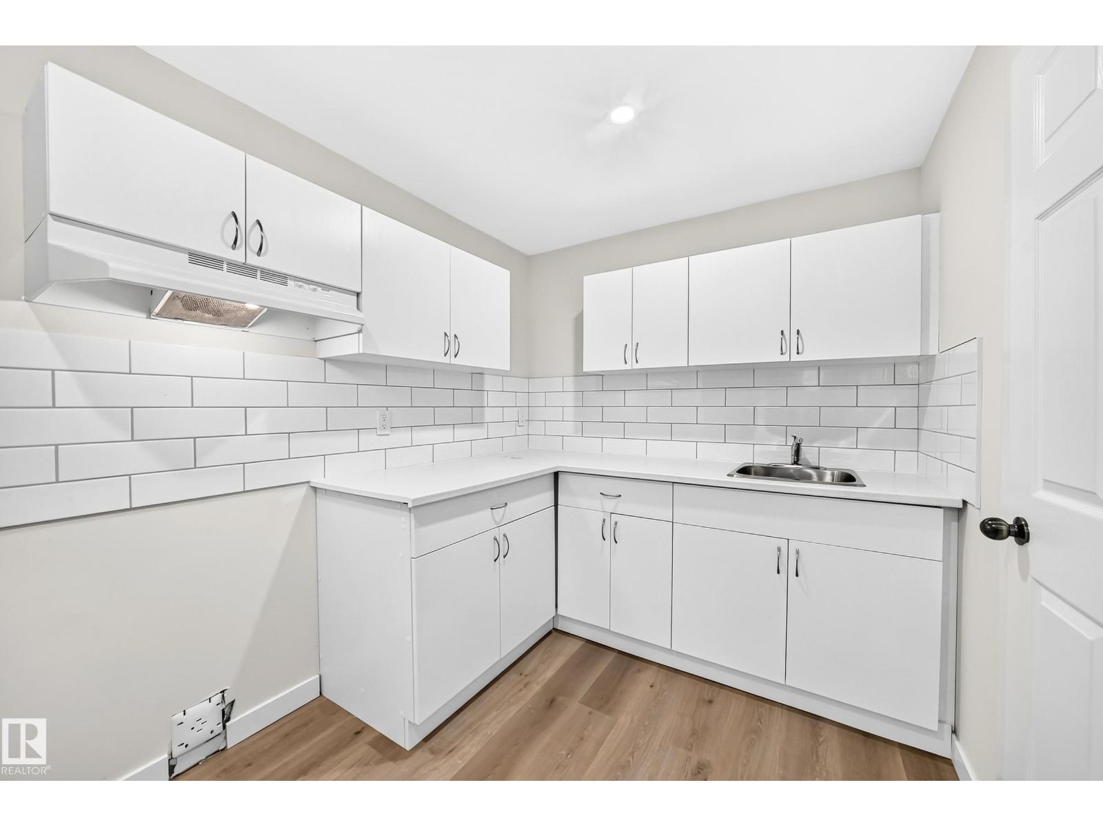13835 114 ST NW - 35