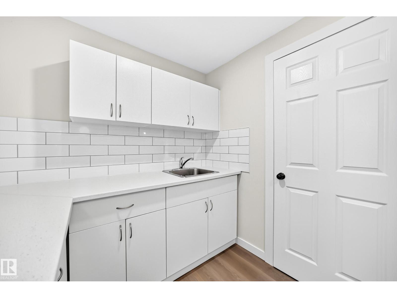 13835 114 ST NW - 36