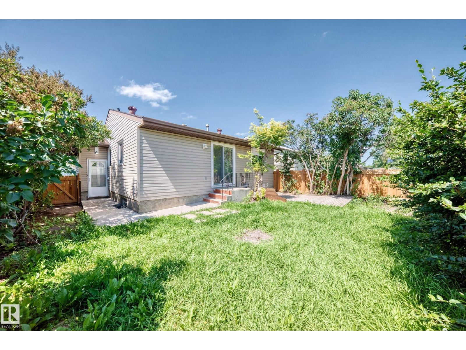 13835 114 ST NW - 50