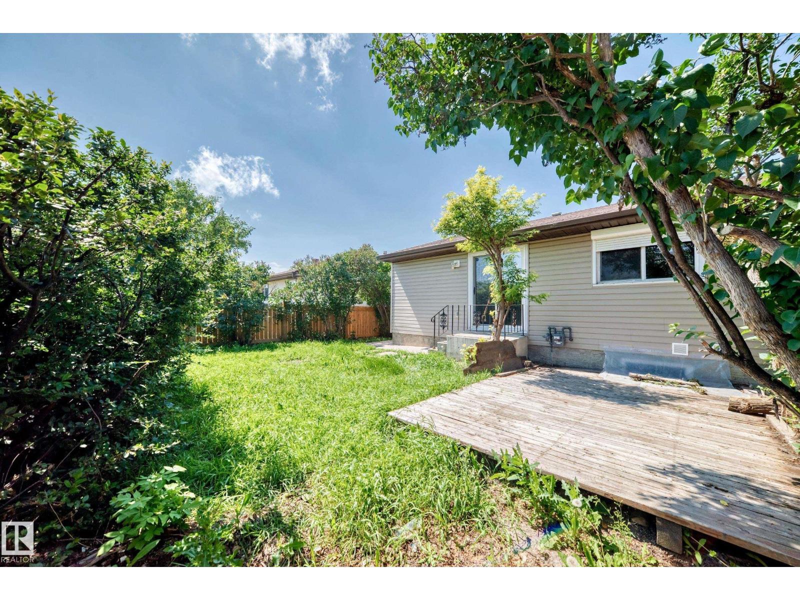 13835 114 ST NW - 52