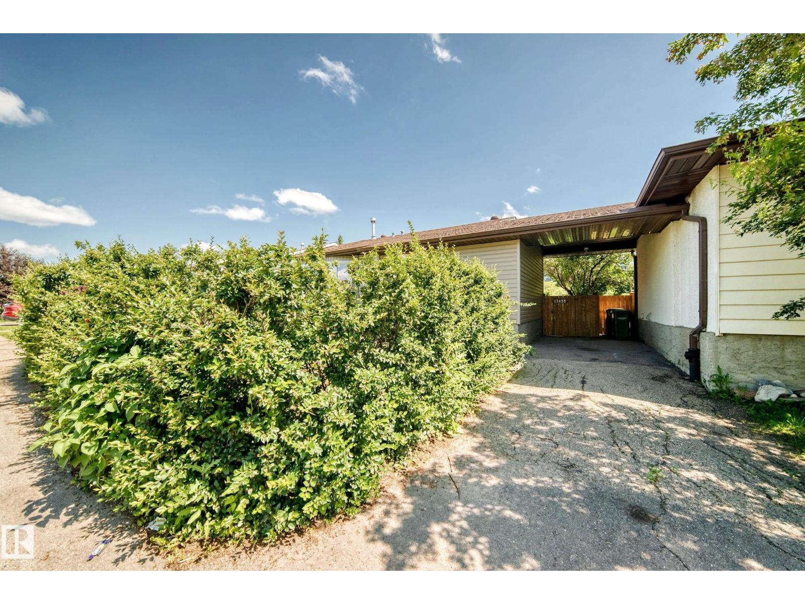 13835 114 ST NW - 55