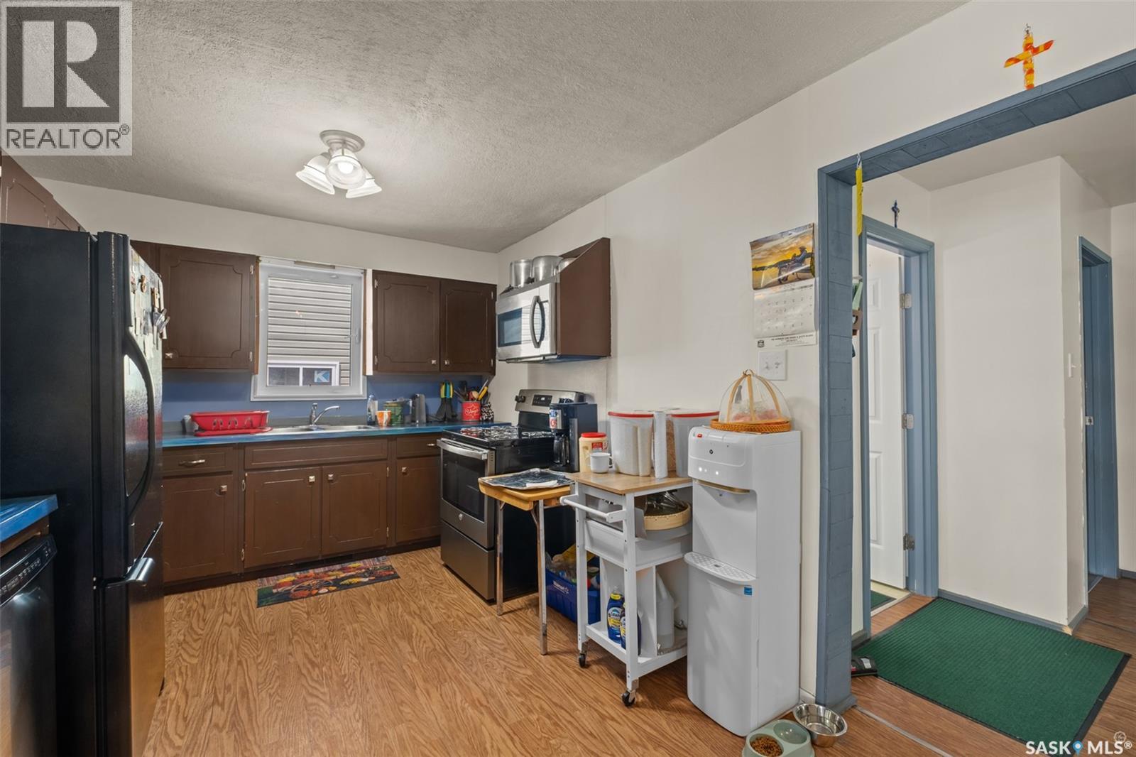150 31st STREET E - 6