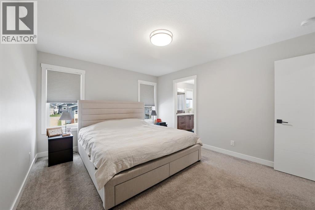 Listing photo – 101 Longmire Close, Red Deer