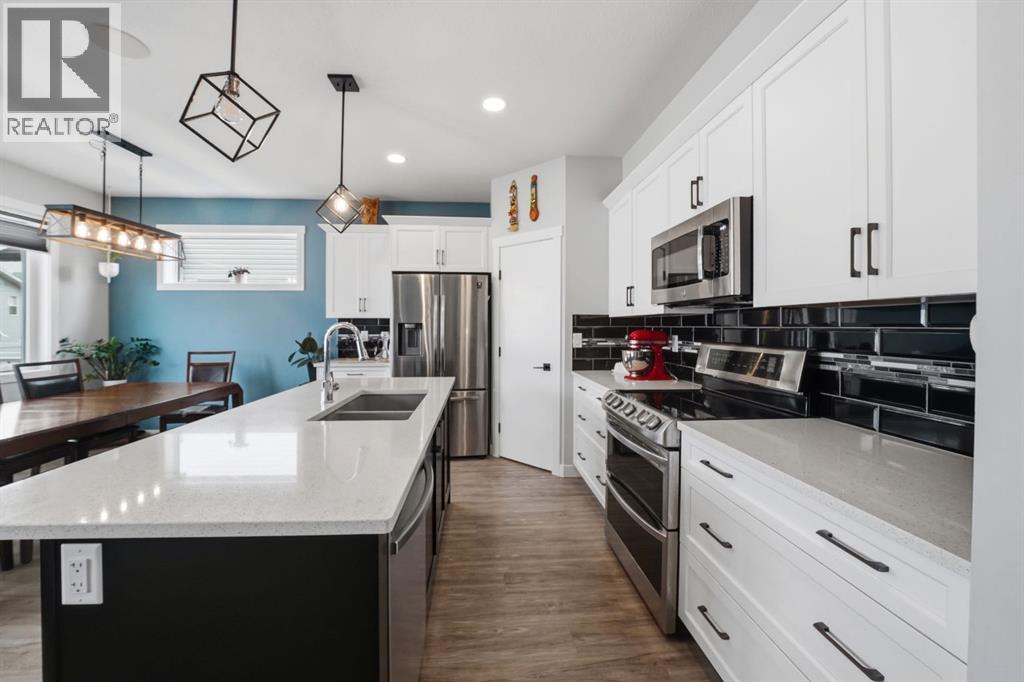 Listing photo – 101 Longmire Close, Red Deer