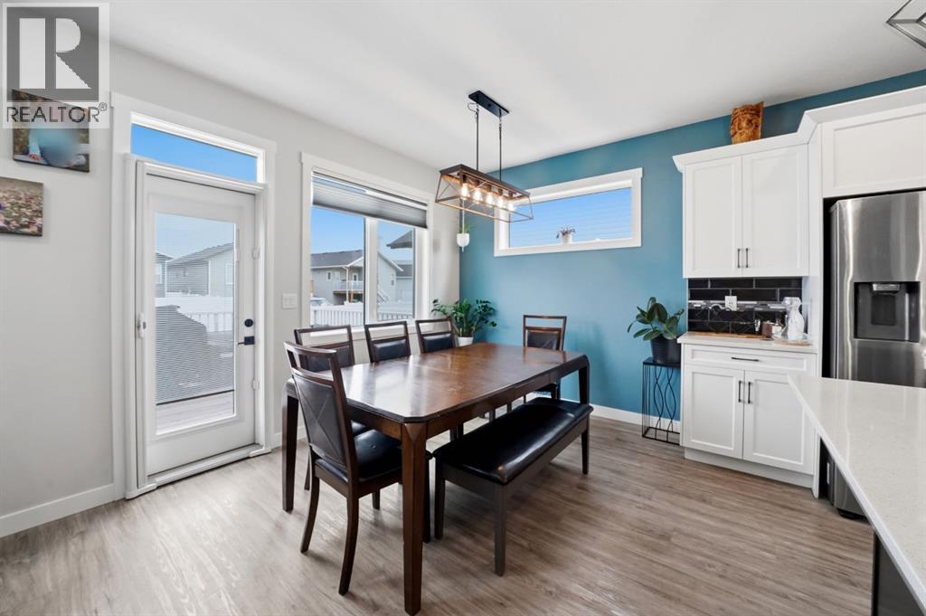 Listing photo – 101 Longmire Close, Red Deer