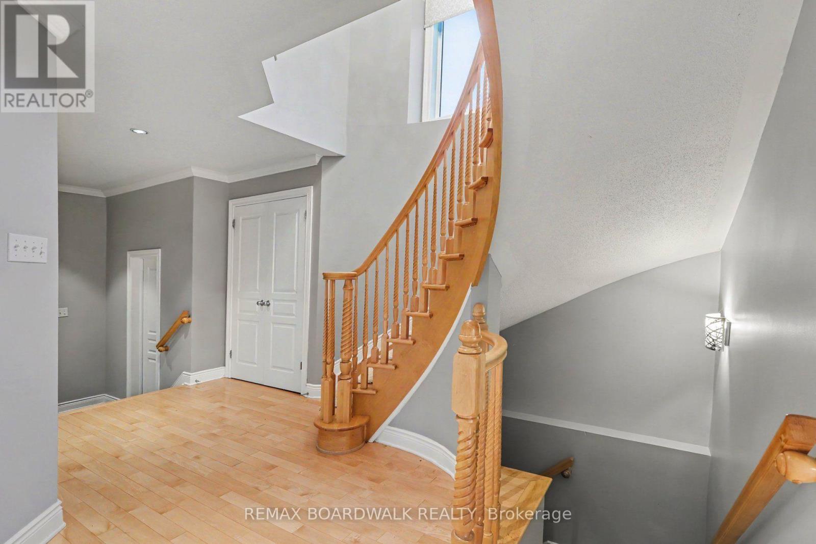 561 AQUAVIEW DRIVE - 6