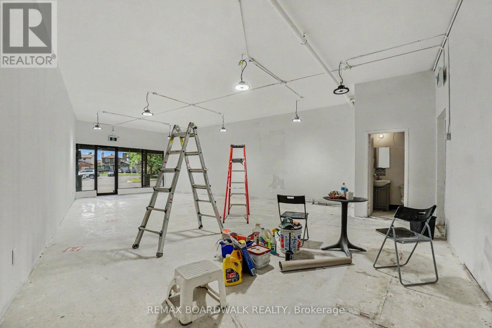 1B – 375 DES EPINETTES AVENUE, Ottawa. Luxury613. By Peter Sagos - Image 13
