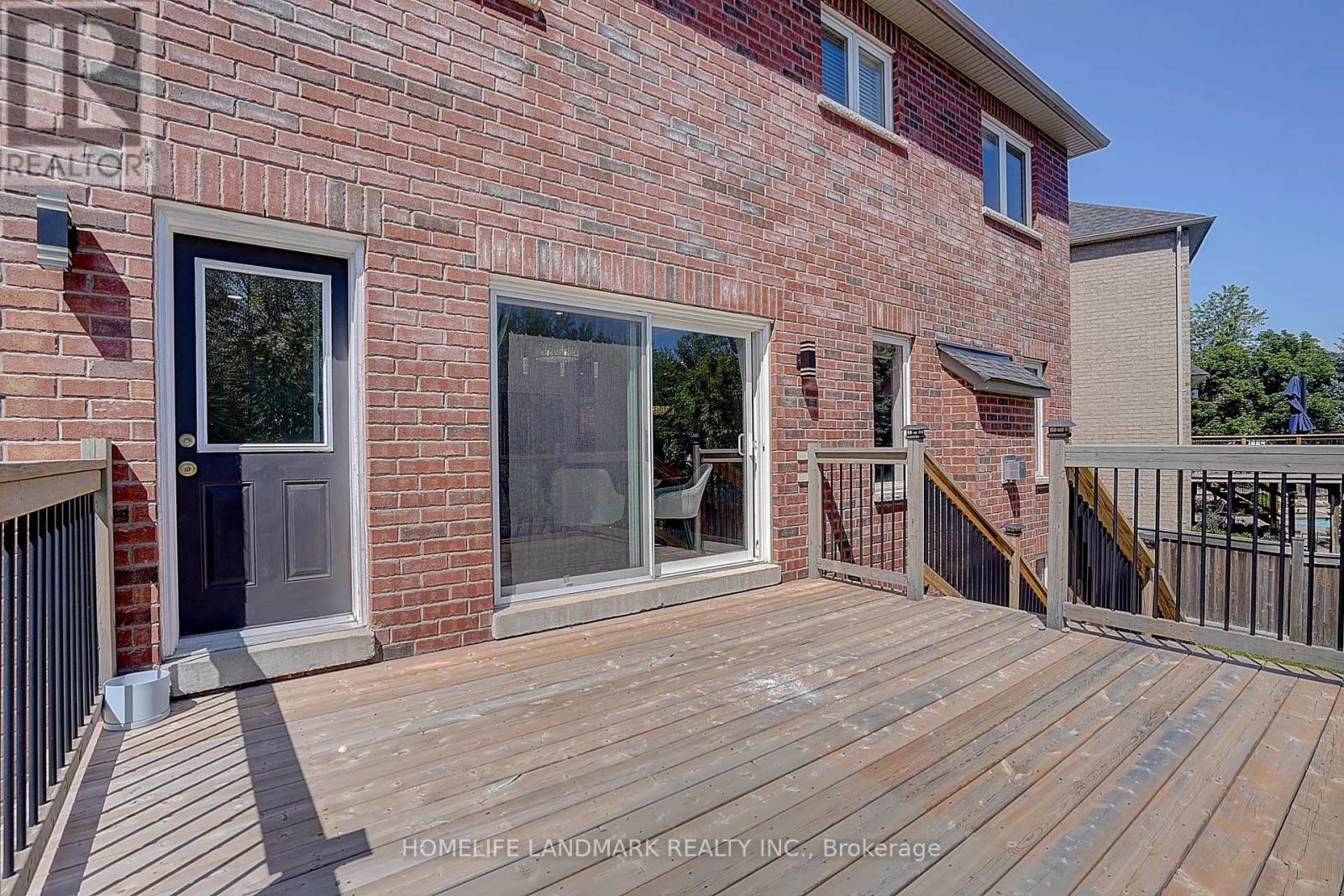 28 HUNWICKS CRESCENT - Image 33