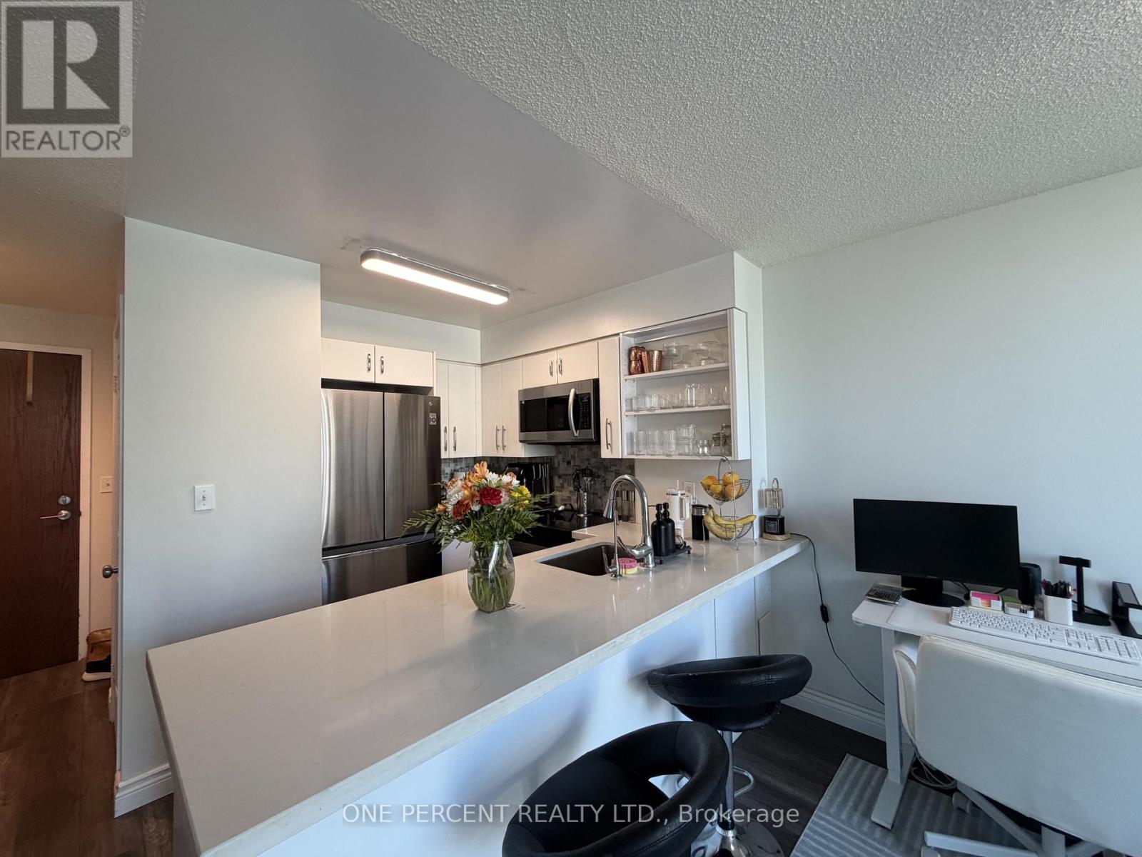#607 3 ELLESMERE STREET - 10