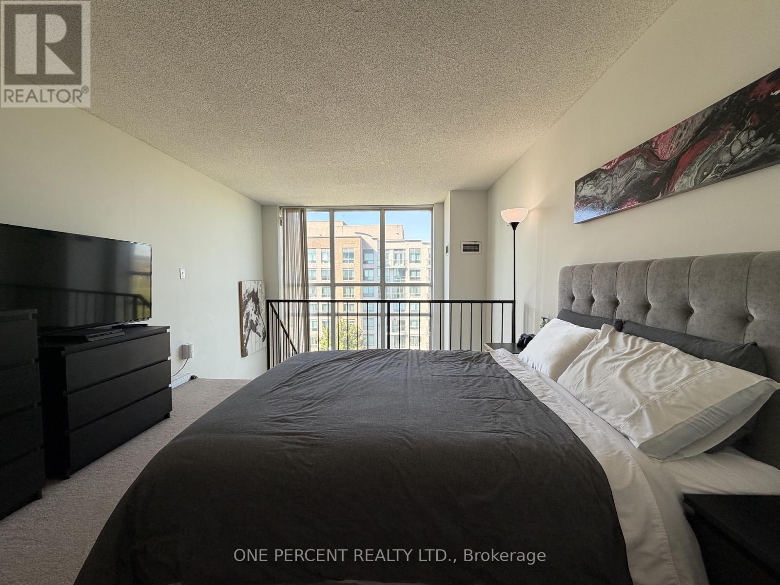 #607 3 ELLESMERE STREET - 26