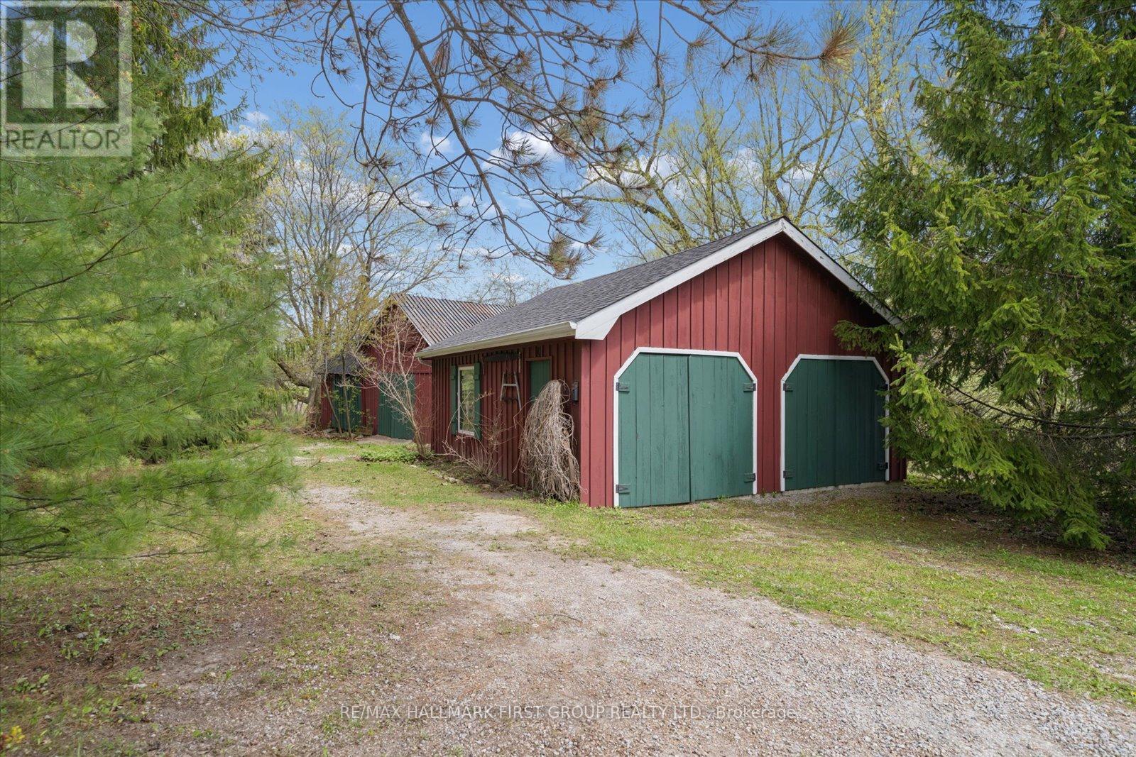 130 MYRTLE ROAD E - 37