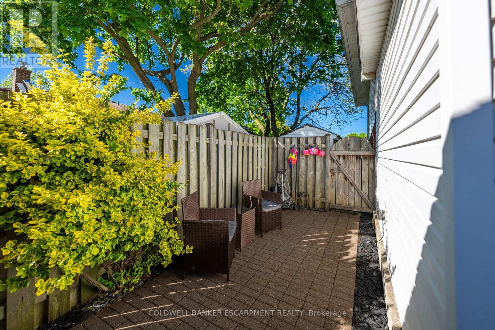 40 STRATHMERE PLACE - 12