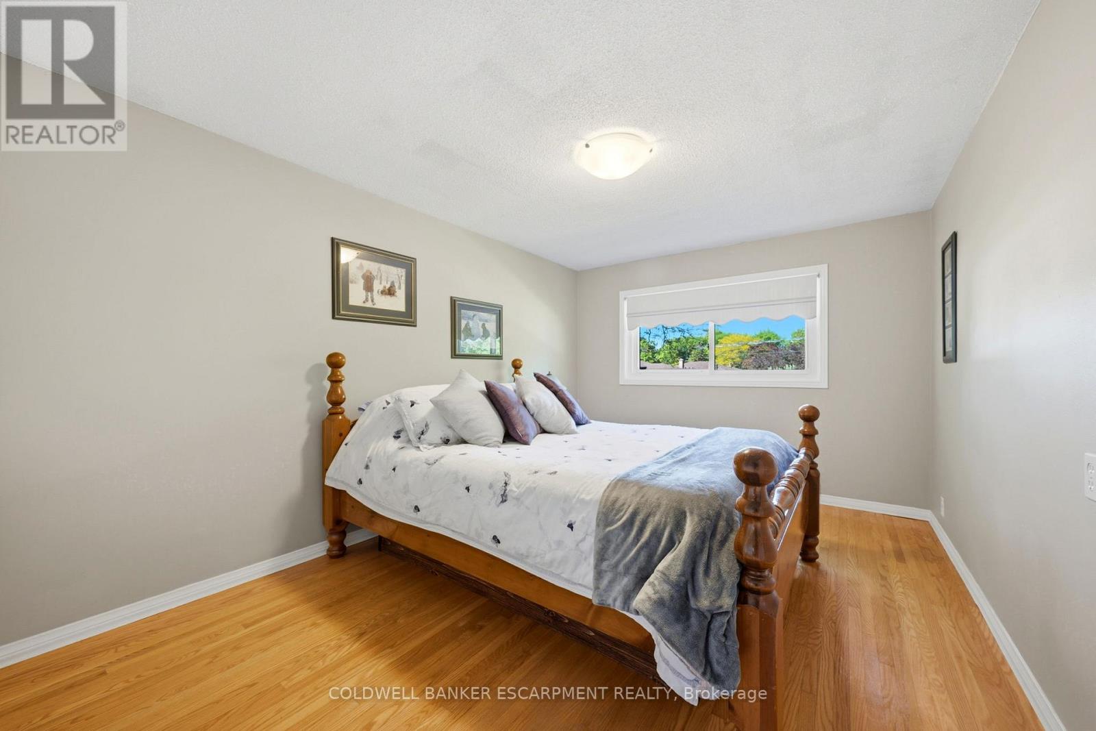 40 STRATHMERE PLACE - 13