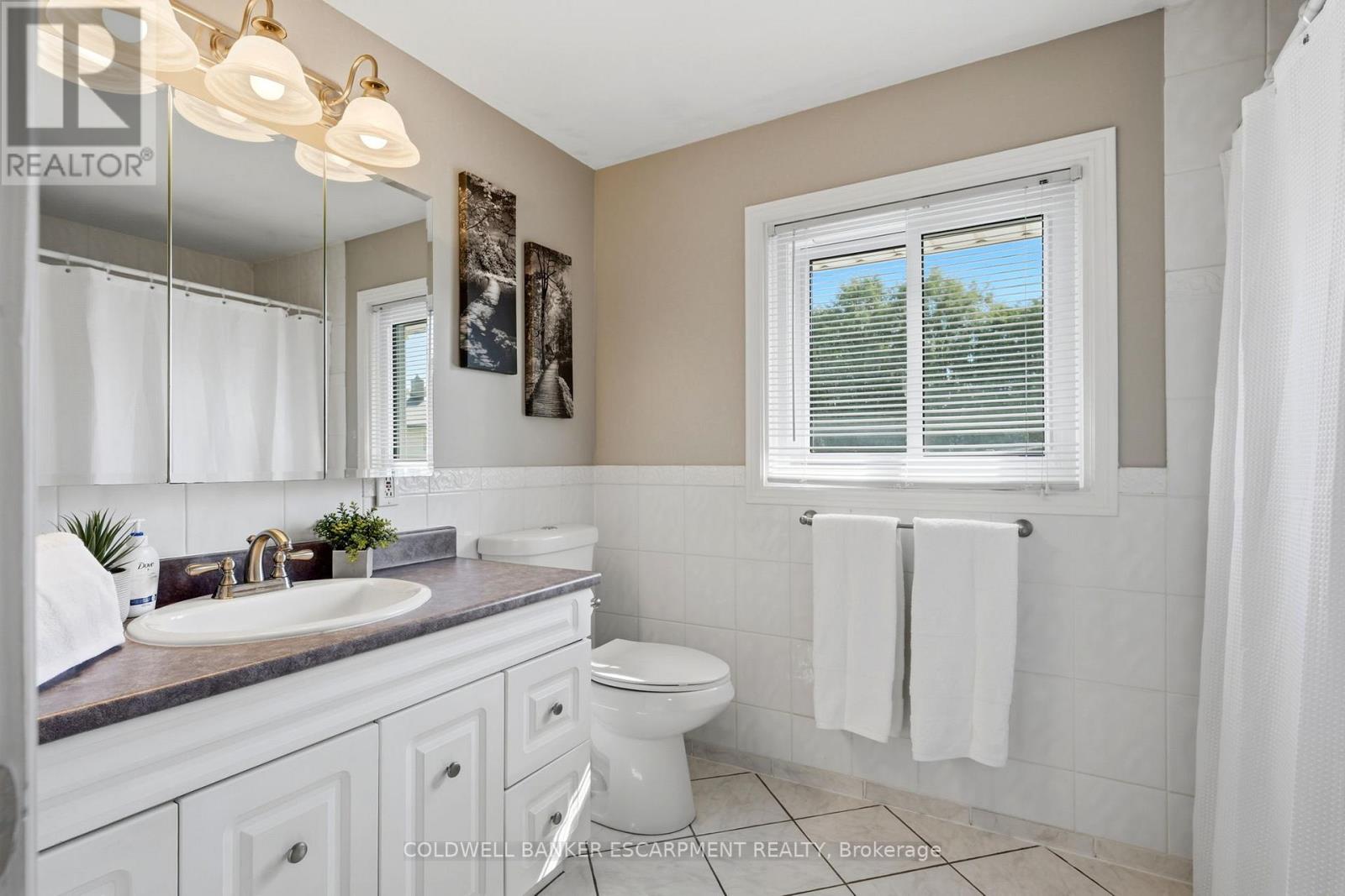 40 STRATHMERE PLACE - 17