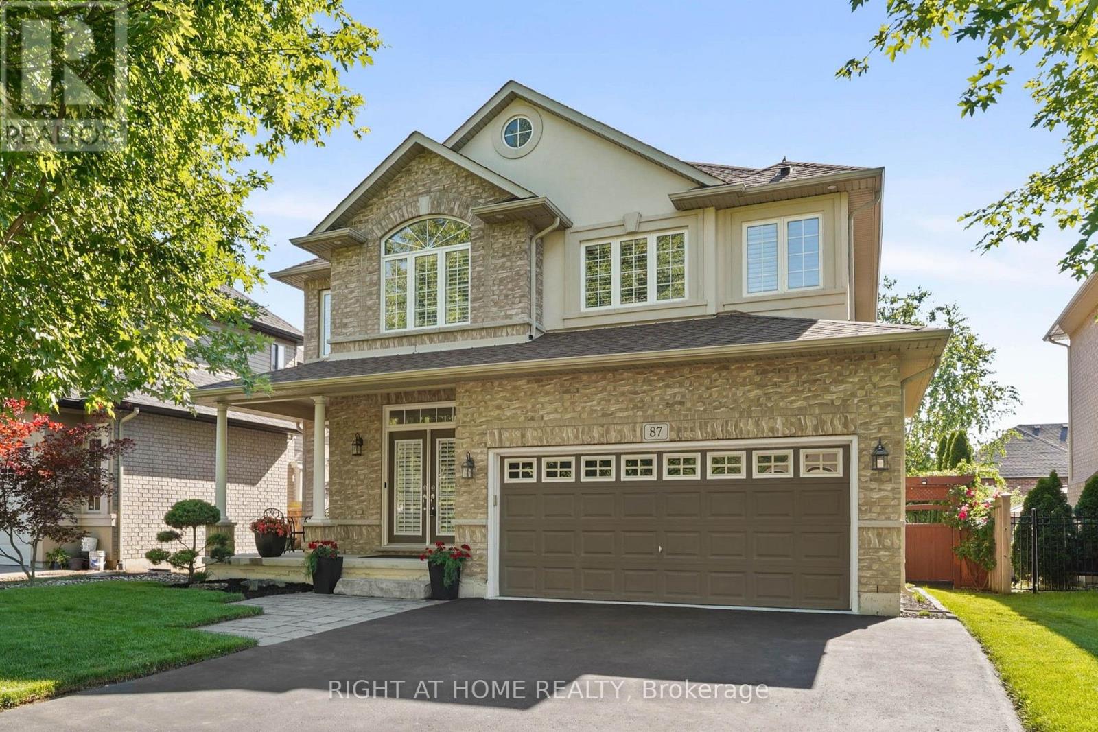 87 NEWCOMBE ROAD N - 1