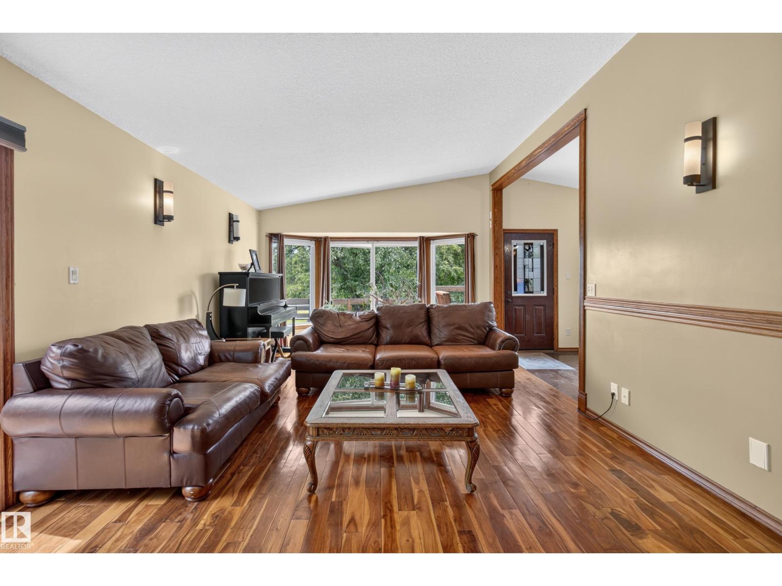 #14 51149 RGE ROAD 231 - 11