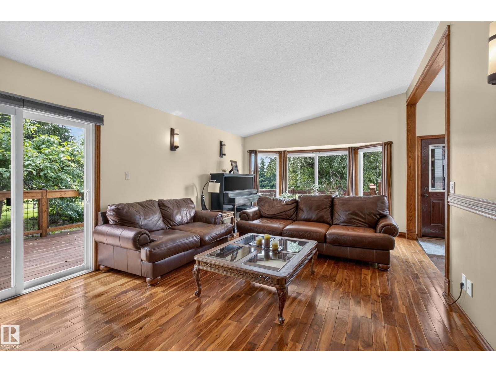 #14 51149 RGE ROAD 231 - 10