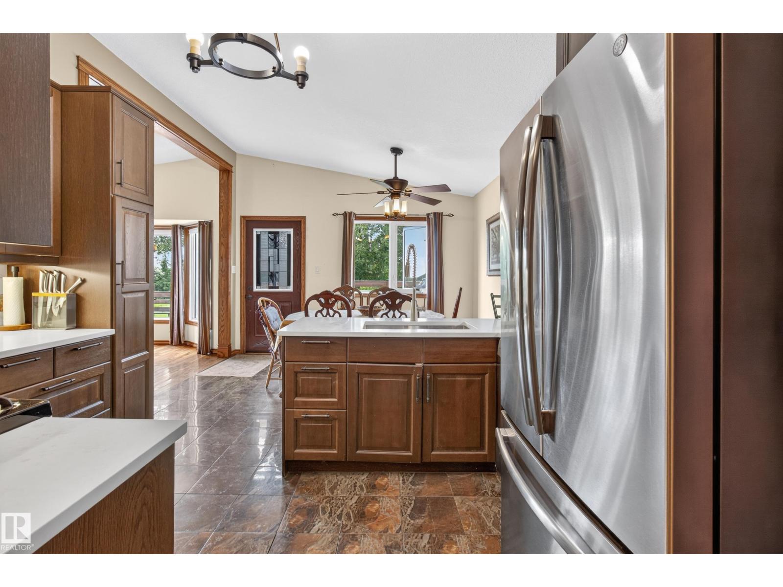 #14 51149 RGE ROAD 231 - 17