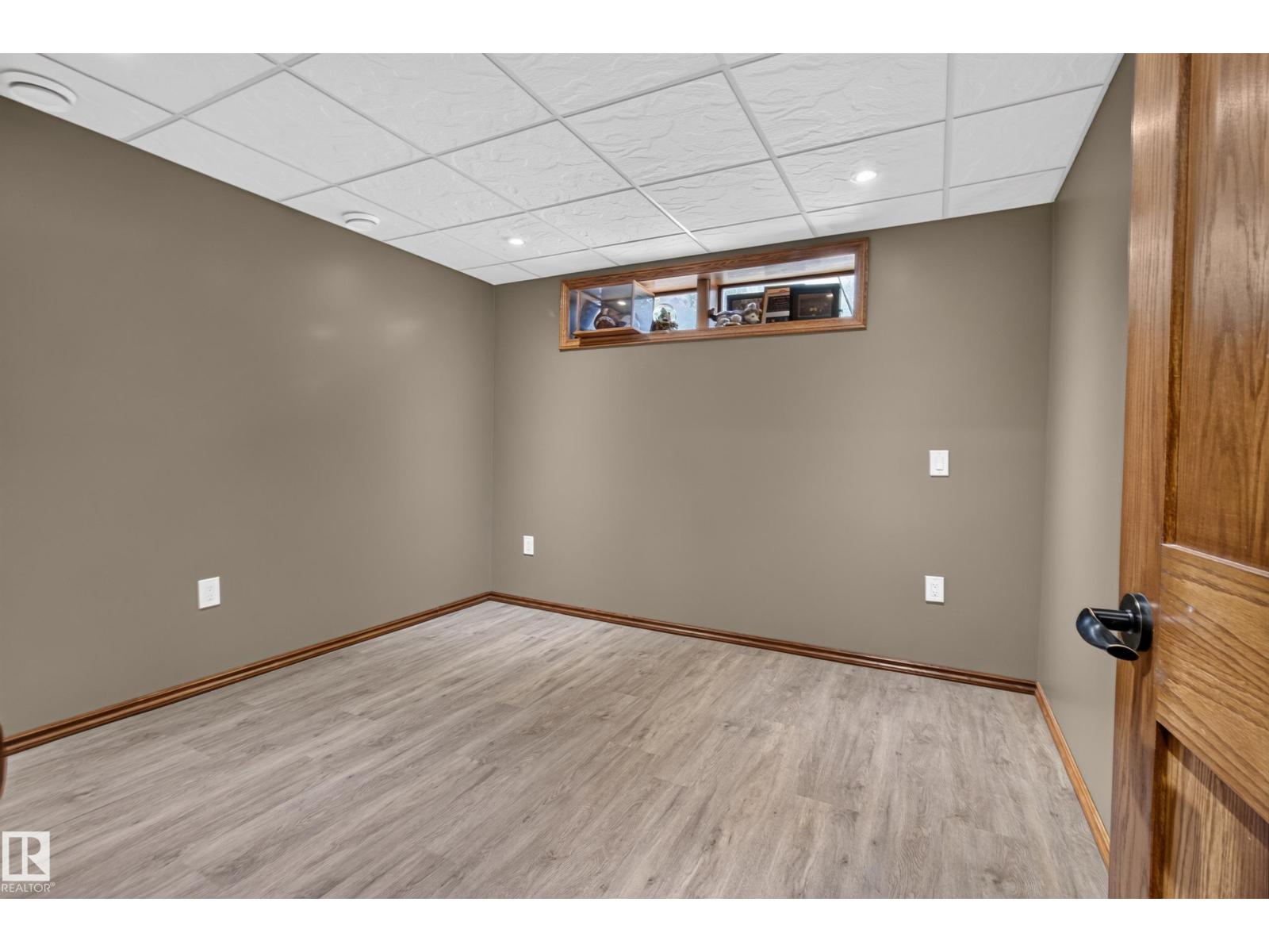 #14 51149 RGE ROAD 231 - 33
