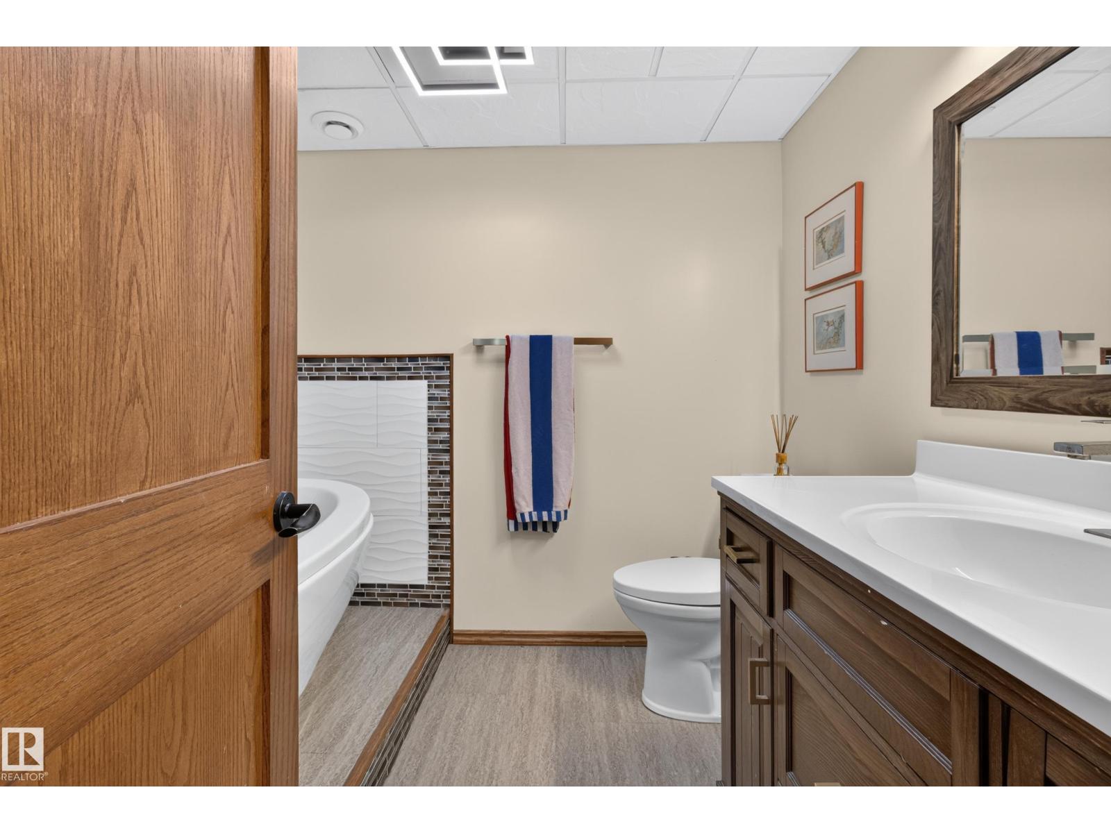 #14 51149 RGE ROAD 231 - 35